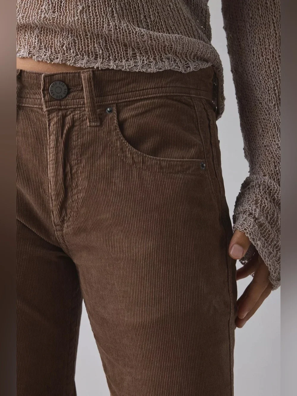 UO BDG Teo Relaxed Low-Rise Bootcut Corduroy Pants - Picture 3 of 5